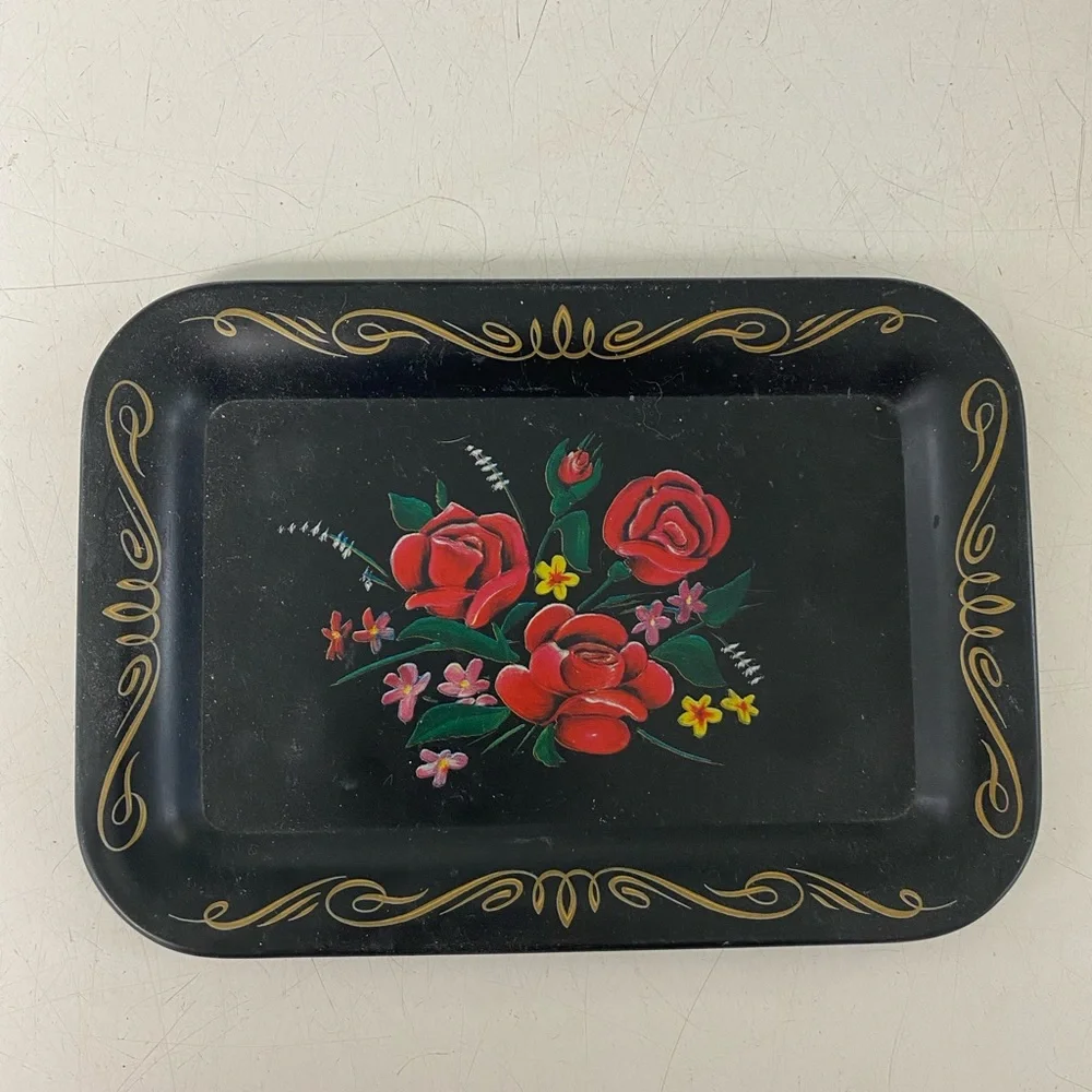 Tray - Picture 1 of 1